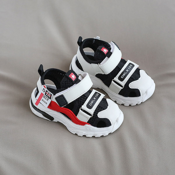 Takjapaela ja võrguga beebisandaalid