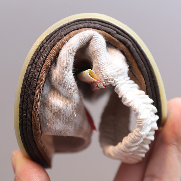 Ruudulised kummiga beebisandaalid