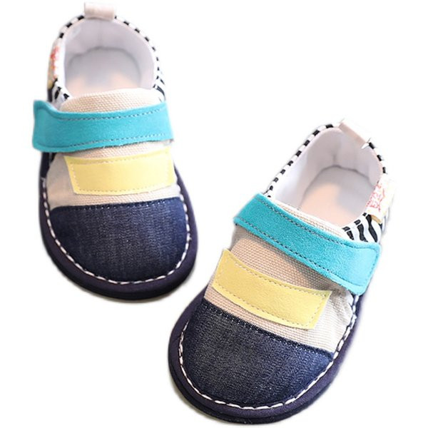 Kleebistega hingavad beebikingad