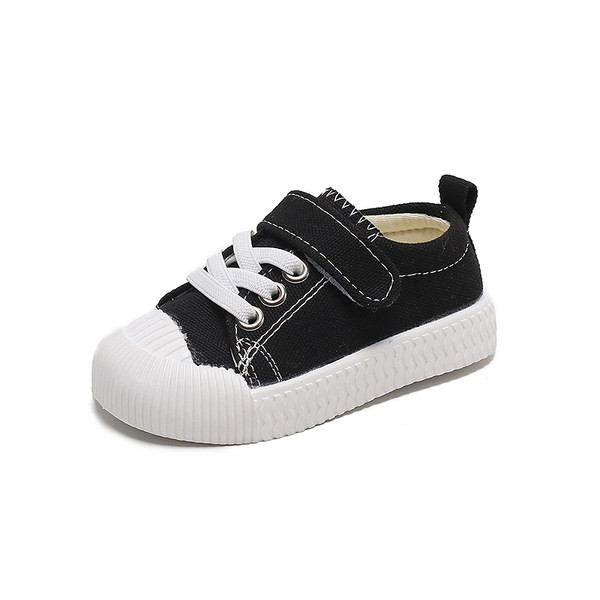 Beebi lõuendist kingad paelte ja libisemiskindla tallaga