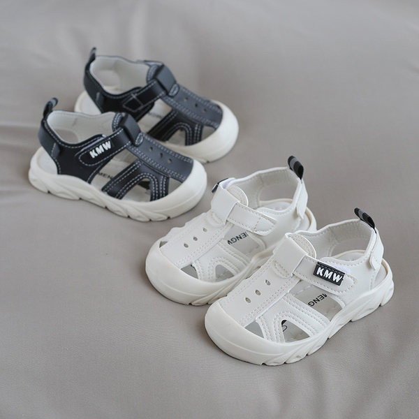 Кожени бебешки сандали в два цвята