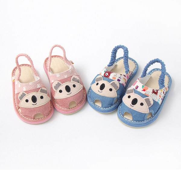 Pehme talla ja kummiga beebisandaalid