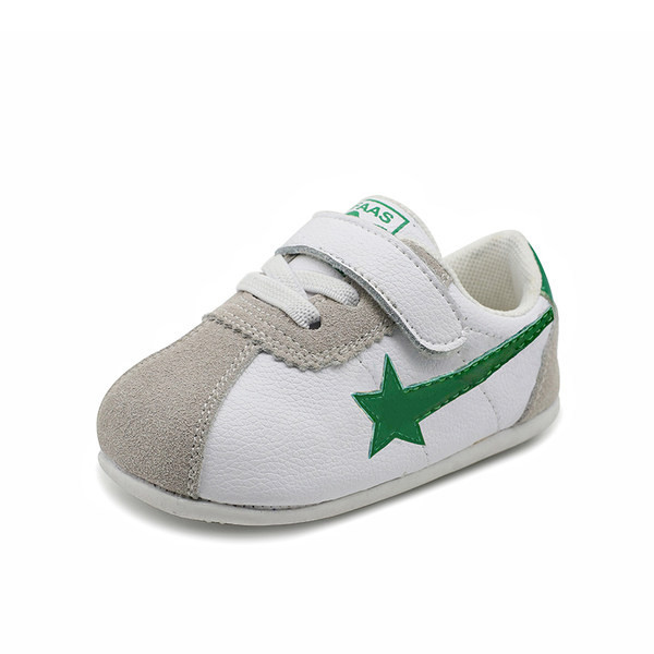 Lapiku ja lameda tallaga beebikingad