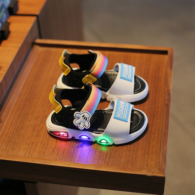 Бебешки ежедневни сандали с велкро закопчаване и надпис 