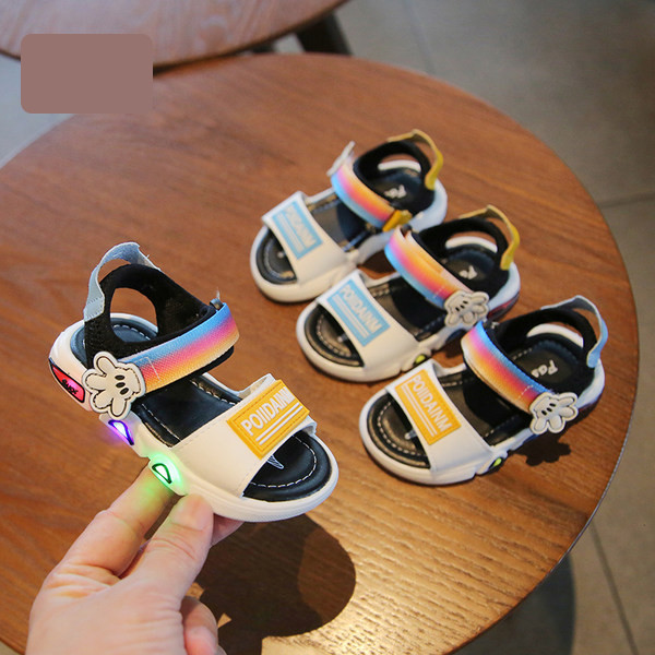 Бебешки ежедневни сандали с велкро закопчаване и надпис 