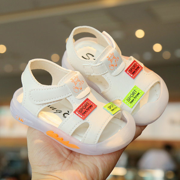 Takjapaelaga ökonahast beebisandaalid