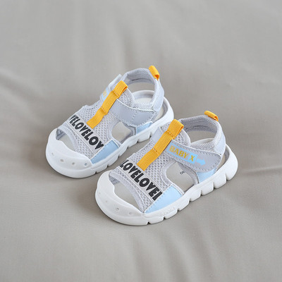 Beebi võrksandaalid kirjadega