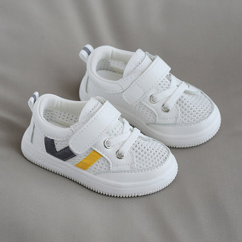 Платнени бебешки обувки в унисекс модел с връзки и лепенка