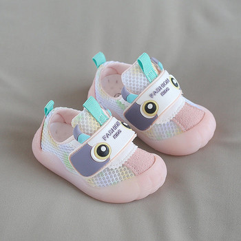 Бебешки обувки с надписи и велкро лепенки