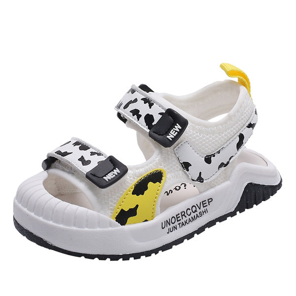 Beebi sandaalid poistele kirja ja takjapaelaga