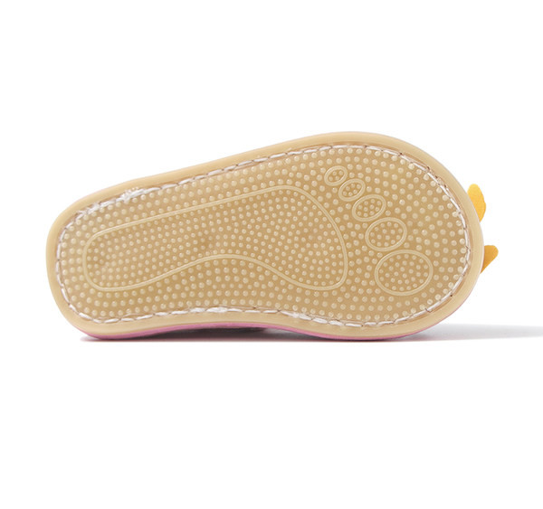 Карирани бебешки обувки с 3D елемент за момичета и момчета