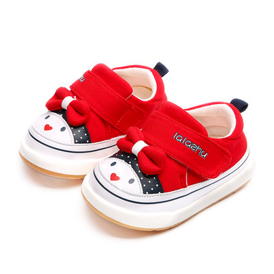 Aplikatsiooniga lõuendist beebitossud tüdrukutele