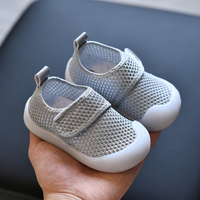 Παιδικά παπούτσια με  στερέωση velcro