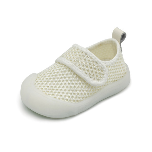 Võrgusilma ja kleebistega beebikingad