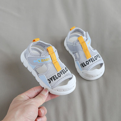 Uus mudel kirjadega ja mugava tallaga beebisandaalid tüdrukutele ja poistele