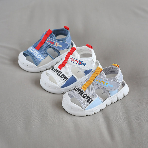 Uus mudel kirjadega ja mugava tallaga beebisandaalid tüdrukutele ja poistele