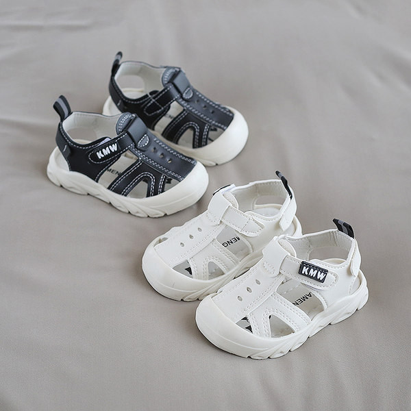 Tavalised takjakinnitusega beebisandaalid tüdrukutele ja poistele