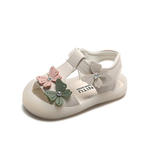 Beebikinnised takjakinnitusega sandaalid tüdrukutele