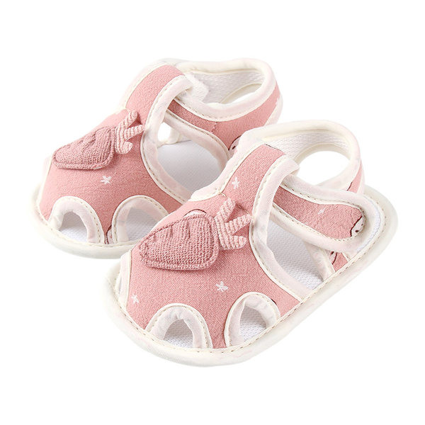 Бебешки сандали с 3D елемент и велкро лепенка