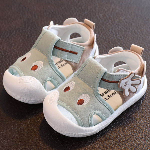Beebi sandaalid tüdrukutele ja poistele ja 3D element
