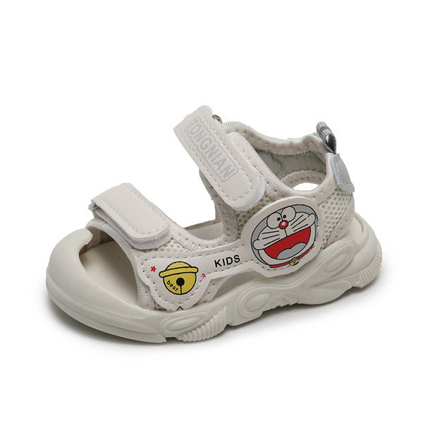 Takjakinnituse ja värvilise aplikatsiooniga beebisandaalid