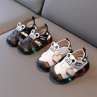 Нов модел бебешки сандали от еко кожа със светеща подметка