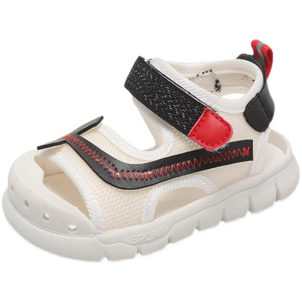 Kleebistega laste sandaalid sobivad tüdrukutele ja poistele