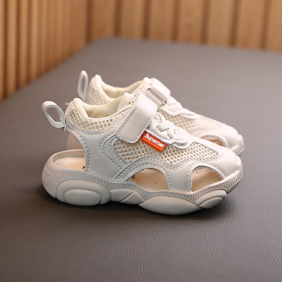 Uus beebi sandaalide mudel