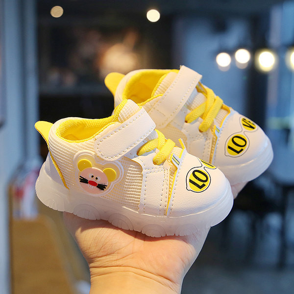 Bērnu kedas no eko ādas ar velcro saitēm un aplikāciju