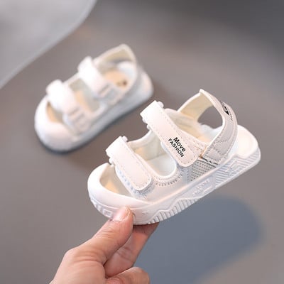 Бебешки сандали с велкро лепенки и мека подметка