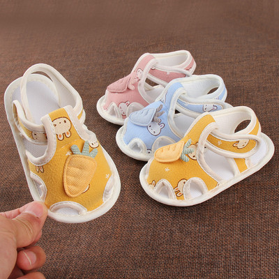 Бебешки сандали с 3D елемент и лепенка за момчета и момичета