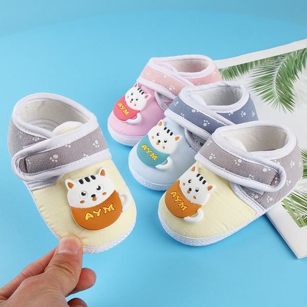 Kleebise ja 3D elemendiga beebikingad - kaks mudelit