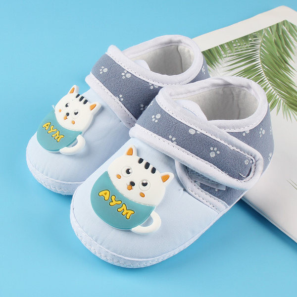 Kleebise ja 3D elemendiga beebikingad - kaks mudelit