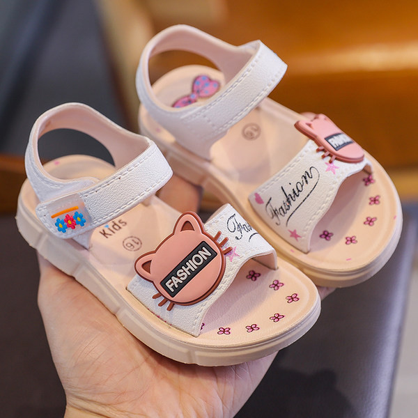 Нов модел летни сандали с 3D апликация 