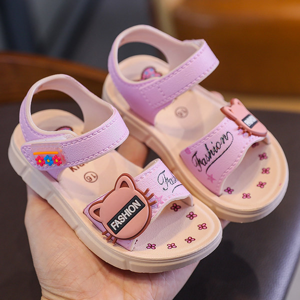 Нов модел летни сандали с 3D апликация 