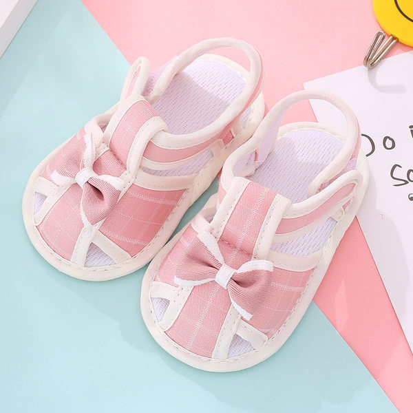 Paela ja takjakinnitusega beebisandaalid