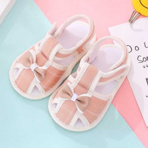 Paela ja takjakinnitusega beebisandaalid