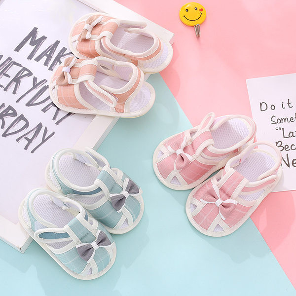 Paela ja takjakinnitusega beebisandaalid