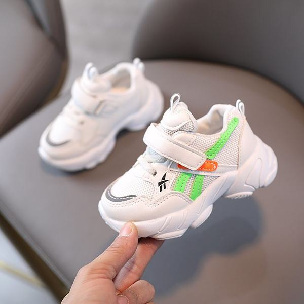 Бебешки маратонки с велкро лепенки и груба подметка