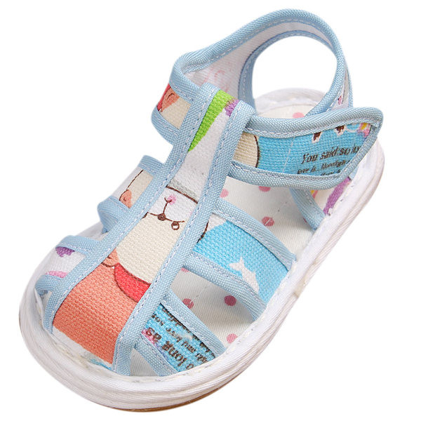 Lappide ja pehme tallaga beebisandaalid