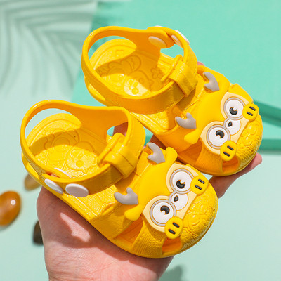 Бебешки сандали от гума с апликация