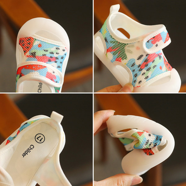 Бебешки сандали в три цвята подходящи за пролетта 