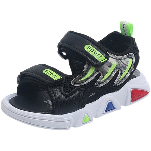 Poistele sobivad beebisandaalid kleebistega