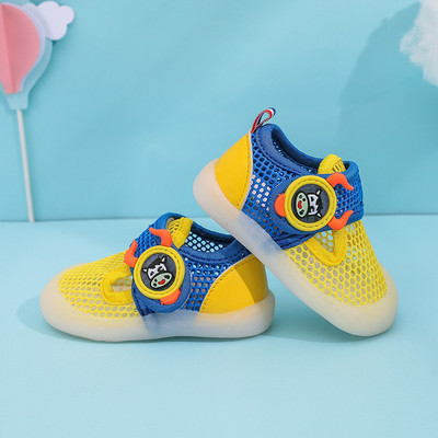 Beebi hingavad jalatsid takjakinnitusega