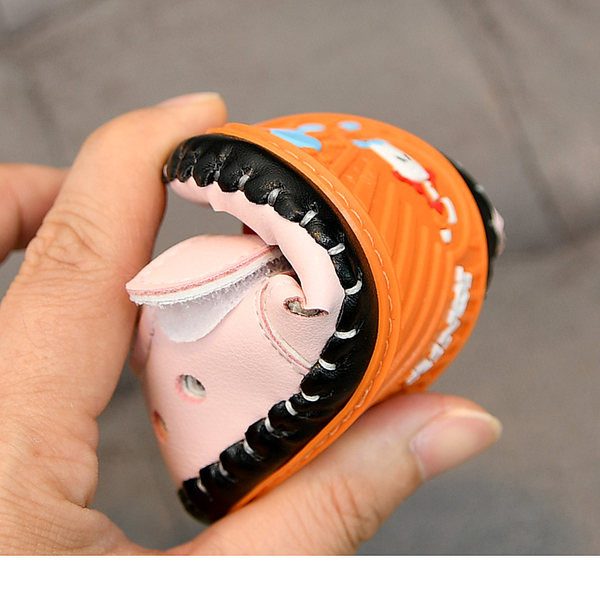 3D kirsielemendiga beebisandaalid