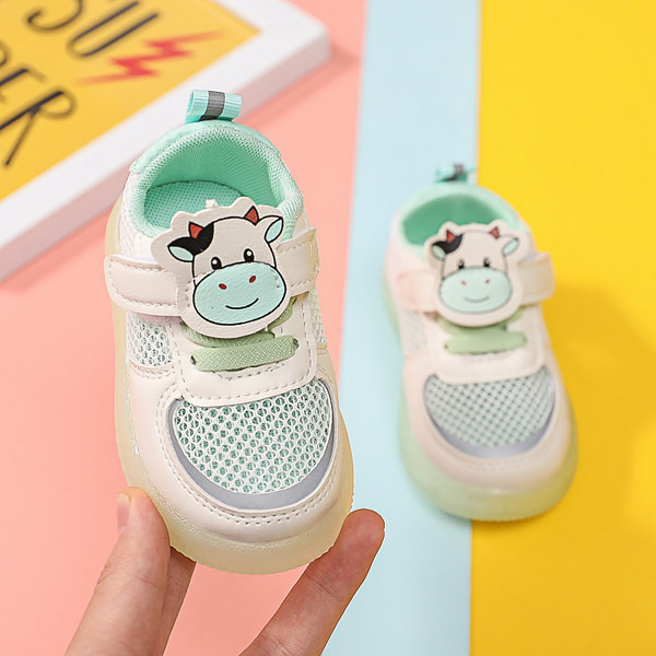 Aplikatsiooni ja takjakinnitusega beebitossud