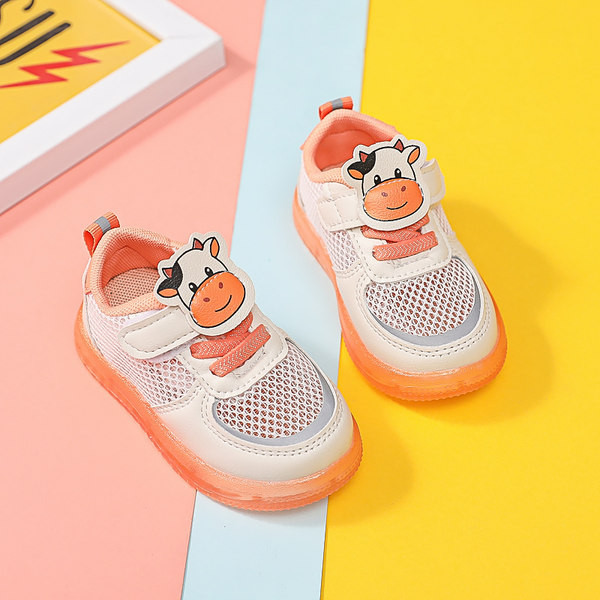 Aplikatsiooni ja takjakinnitusega beebitossud