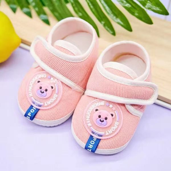 Beebi kingad takjakinnituse ja 3D elemendiga