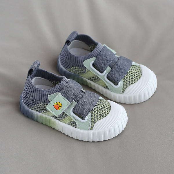 Бебешки пролетни обувки с мрежа и лепенки