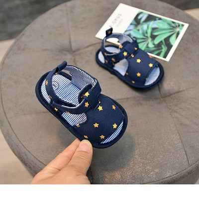 Παιδικά σανδάλια με  στερέωση velcro και επίπεδη σόλα